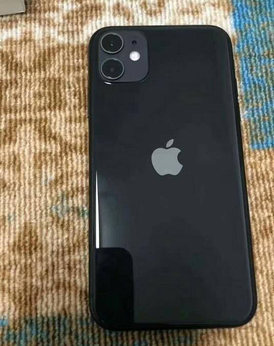 苹果16最新爆料小白测评,小白实测，性能与设计的完美融合  第1张